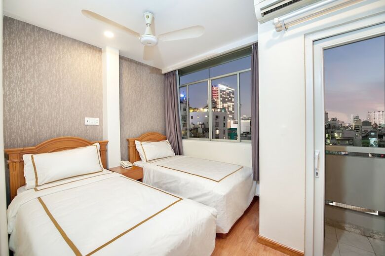 Dragon Palace 3 Hotel