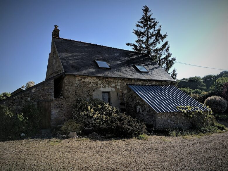 Gite La Source De Marz�e Cottage