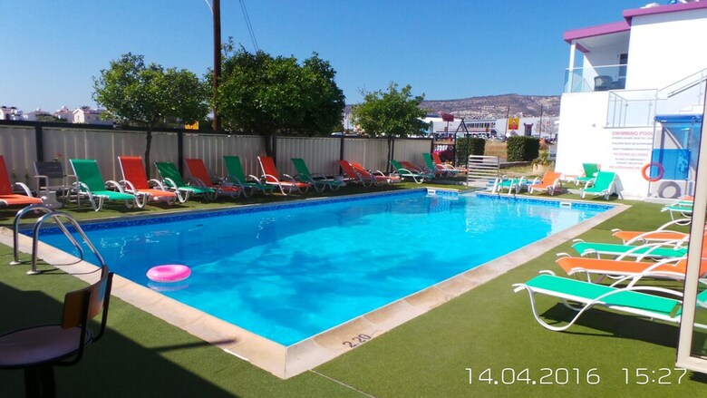 Aparthotel Neptune Hotel Apartments