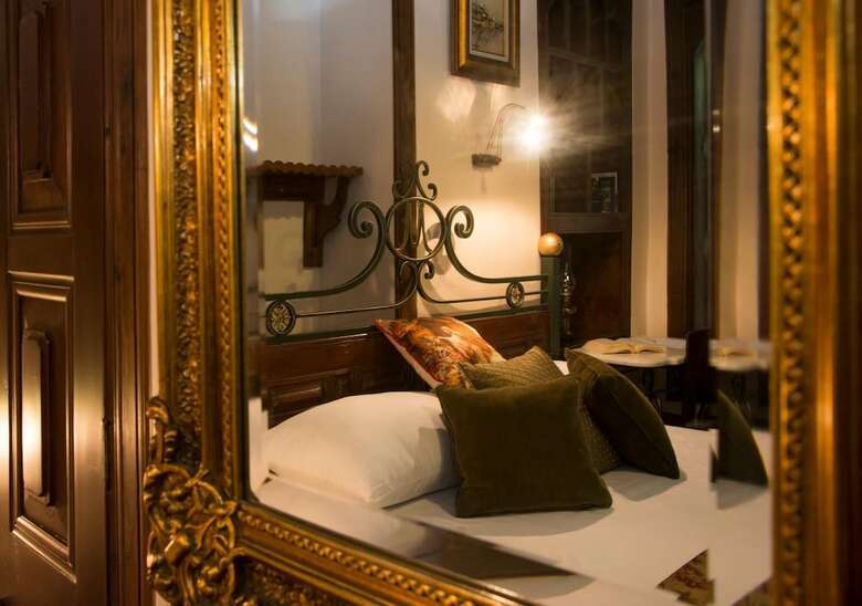 Mahallem Hotel