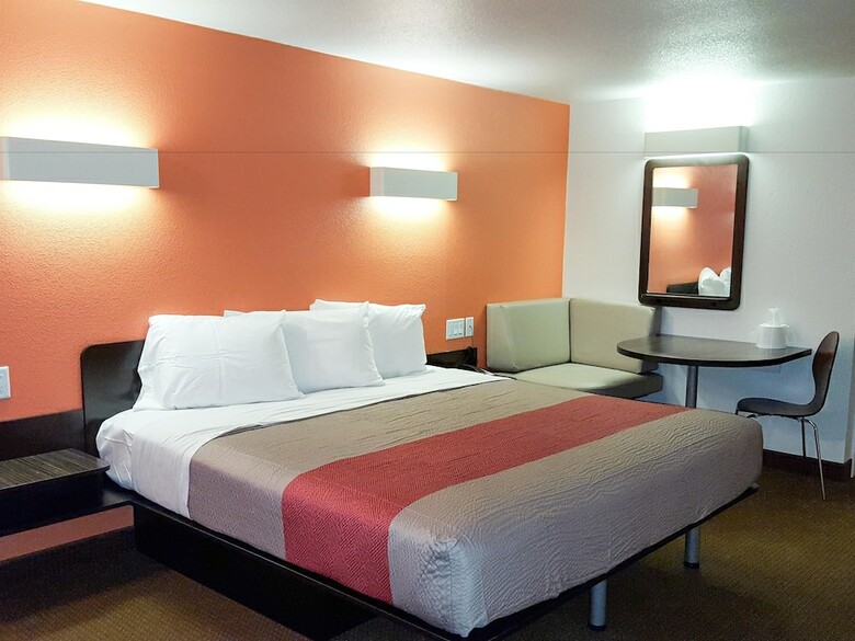 Motel 6 Erie Pa