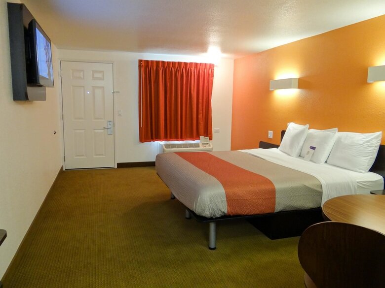 Motel 6 Erie Pa