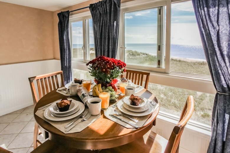 Hotel Edgewater Beach Resort, A Vri Resort