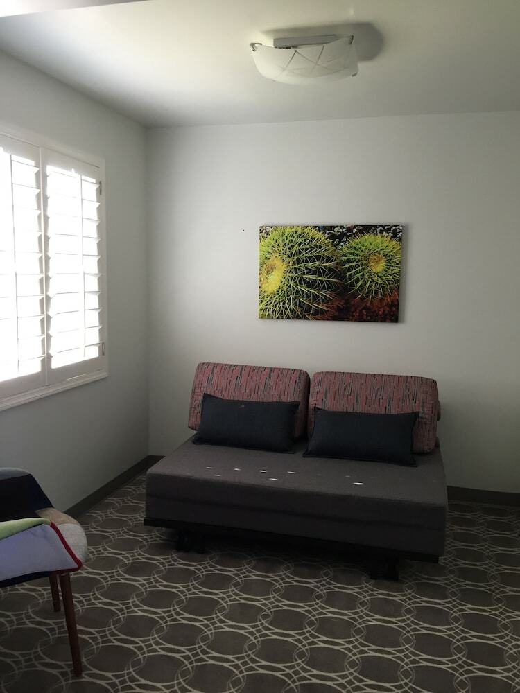 Hotel University Inn