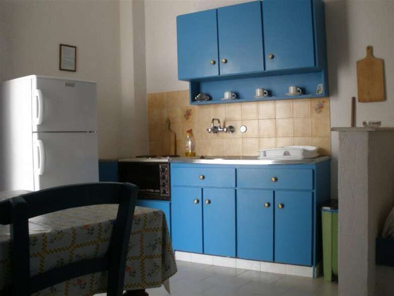 Eleni's Apartments