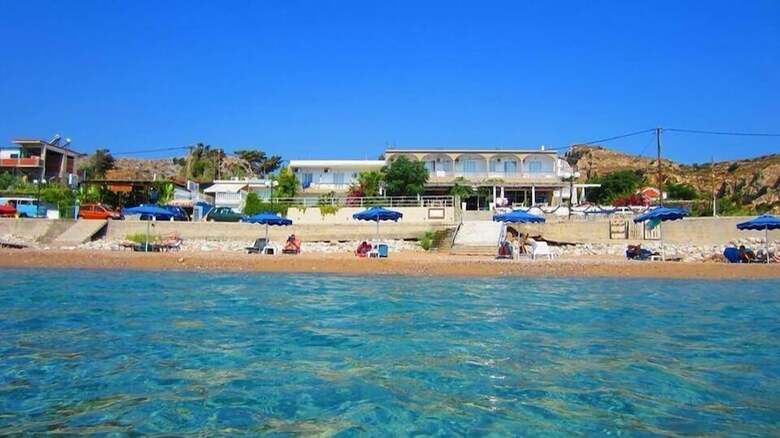 Delfini Beach Hotel