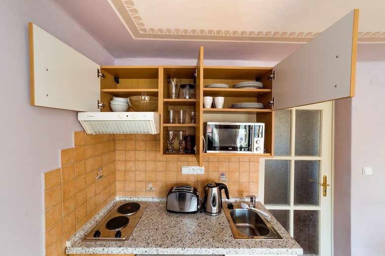 Pension Apartments  Kajovska 63