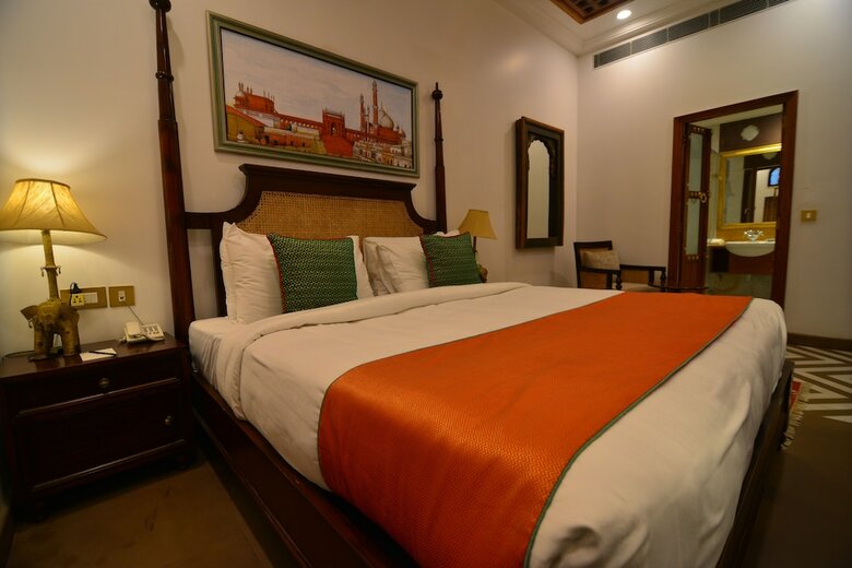 Hotel Welcomheritage Haveli Dharampura