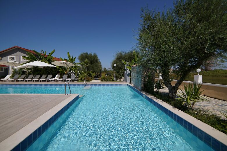 Aparthotel Mirsini Studios & Apartments