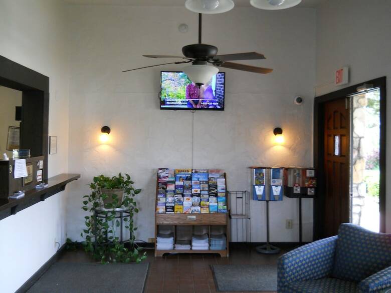 Hotel Value Inn Kenosha West
