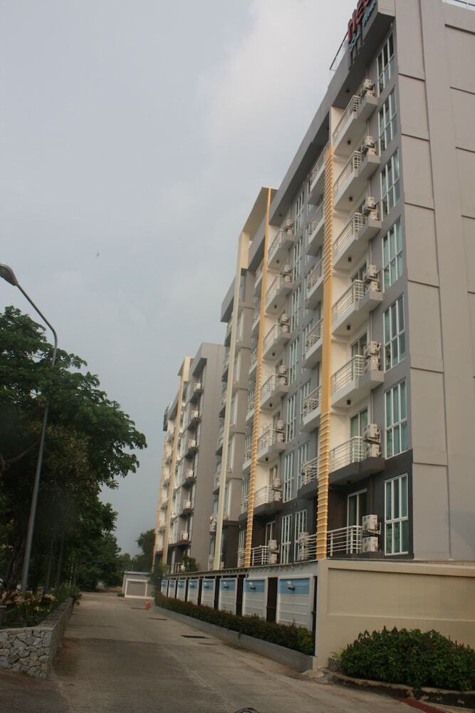 Aparthotel Arbani