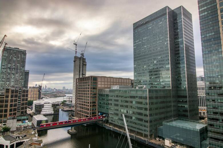 Canary Wharf - Corporate River View Apartments