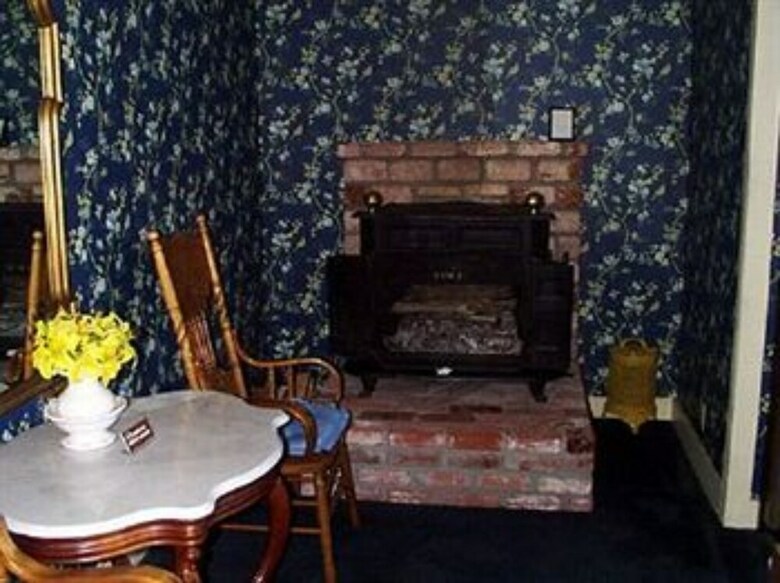 Bed & Breakfast Glass Beach Inn