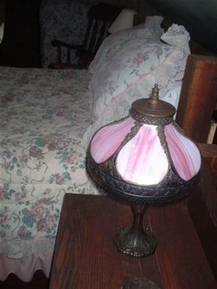 Bed & Breakfast Glass Beach Inn
