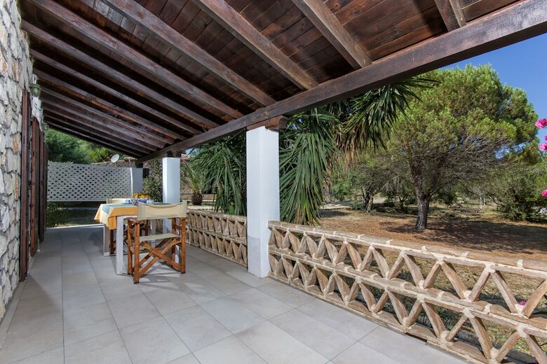 Villa Liuba Houses