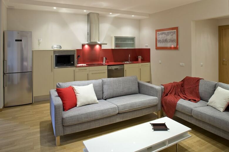 Apartamentos Flateli Pelayo