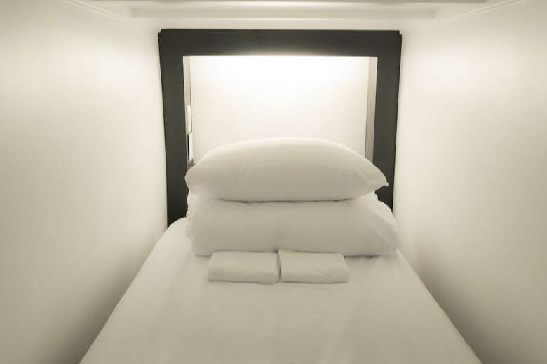 Hotel Canvas Hostel