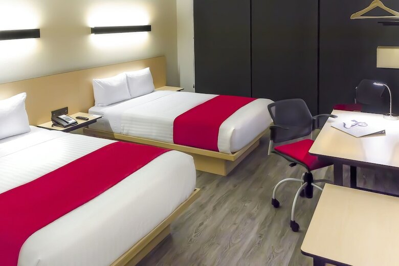 Hotel City Express Plus Monterrey Galer�as