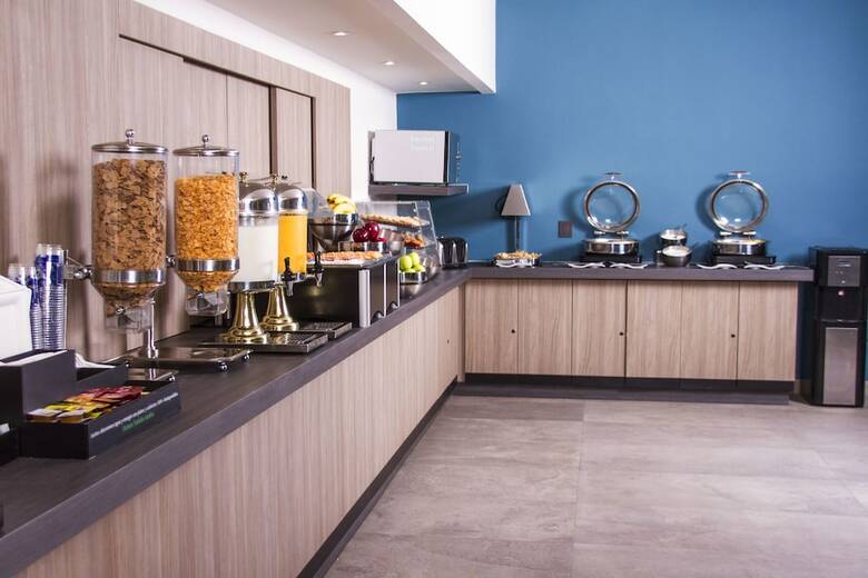 Hotel City Express Plus Monterrey Galer�as