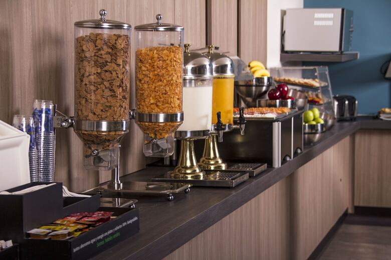 Hotel City Express Plus Monterrey Galer�as