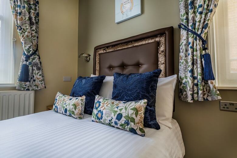 Hotel The Golden Lion