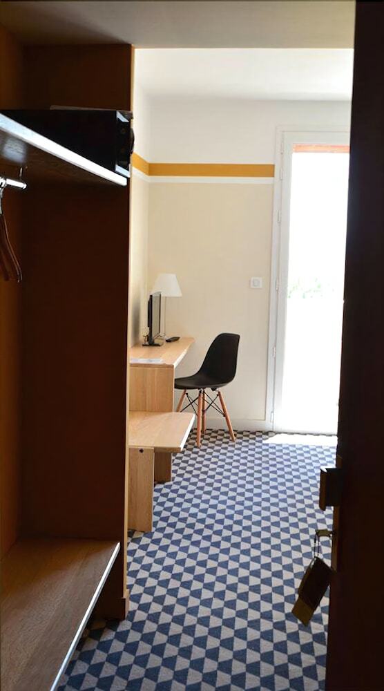 Hotel La Maison Des Ocres