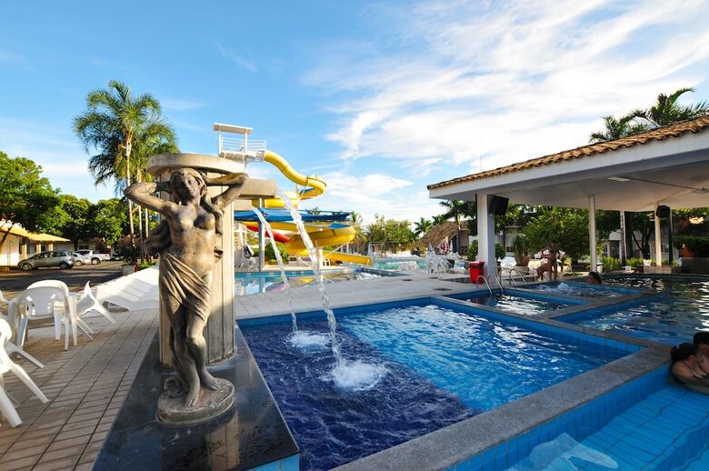 Hotel Diroma Resort
