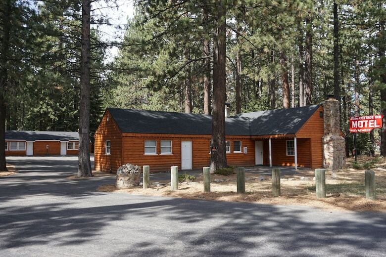 Motel Tahoe Cottage Inn
