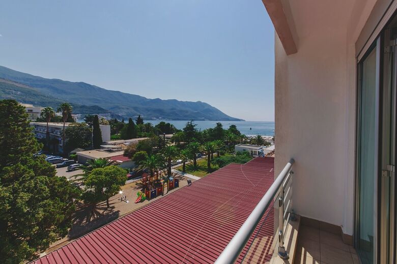 Hotel Montenegro Beach Resort