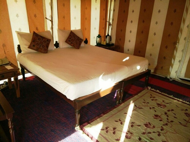 Hotel Rawal Kot