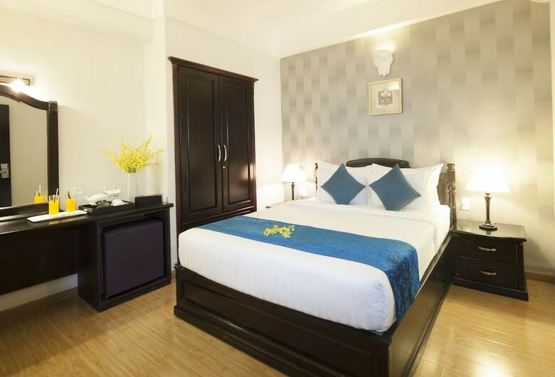 Sunrise Central Hotel