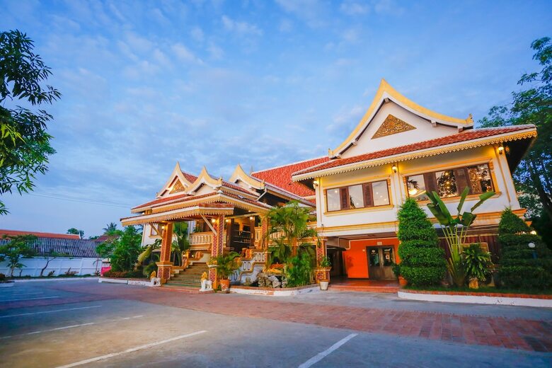 E-outfitting Vang Thong Hotel