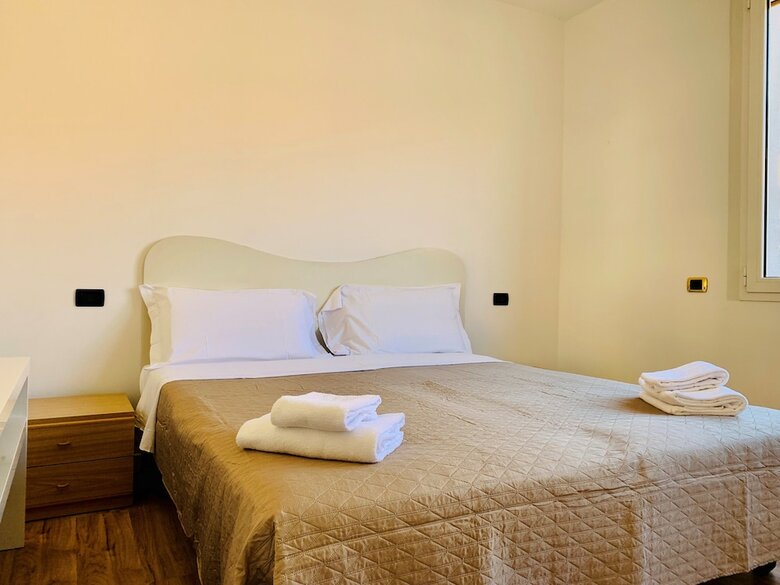 Front Lake Apartments Bardolino