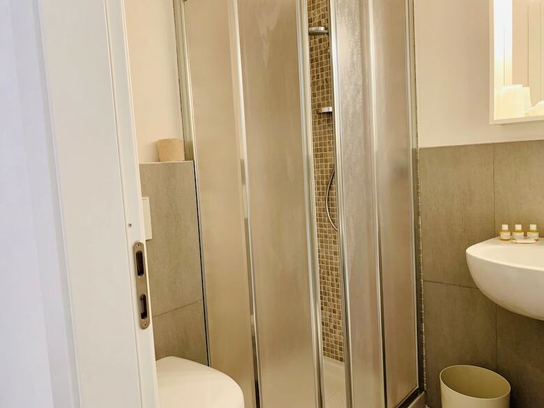 Front Lake Apartments Bardolino