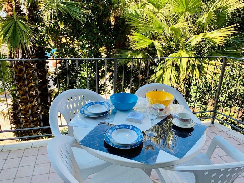 Front Lake Apartments Bardolino