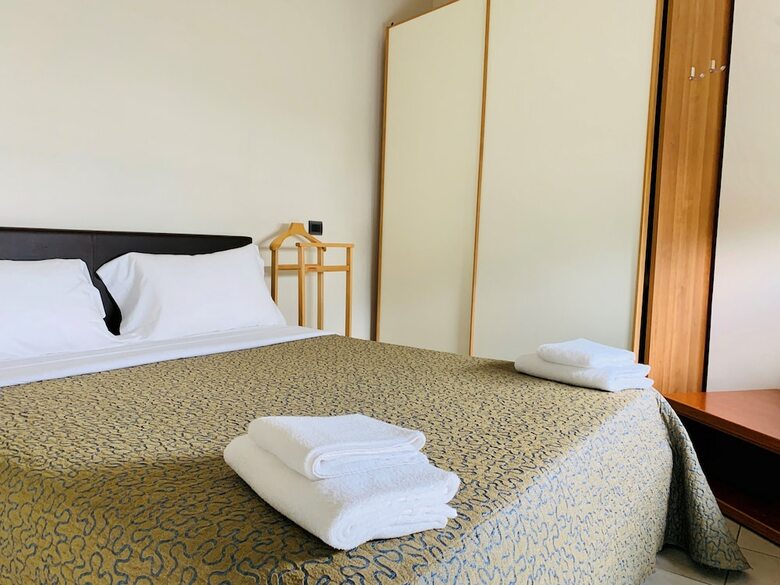 Front Lake Apartments Bardolino