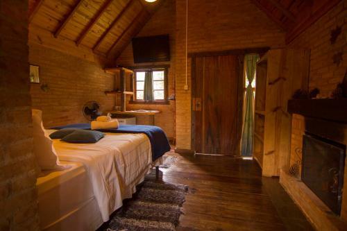 Hostal Canto Da Lua Chal�s E Api�rio