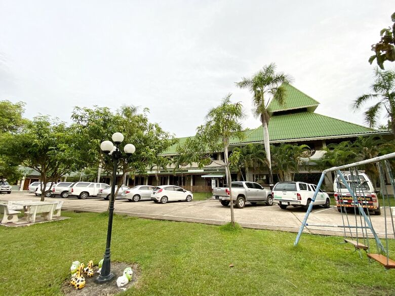 Phuphan Park Hotel