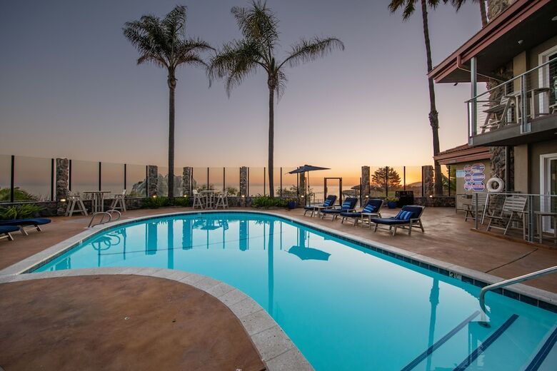 Hotel Inn At The Cove