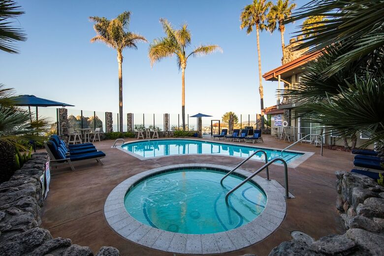 Hotel Inn At The Cove