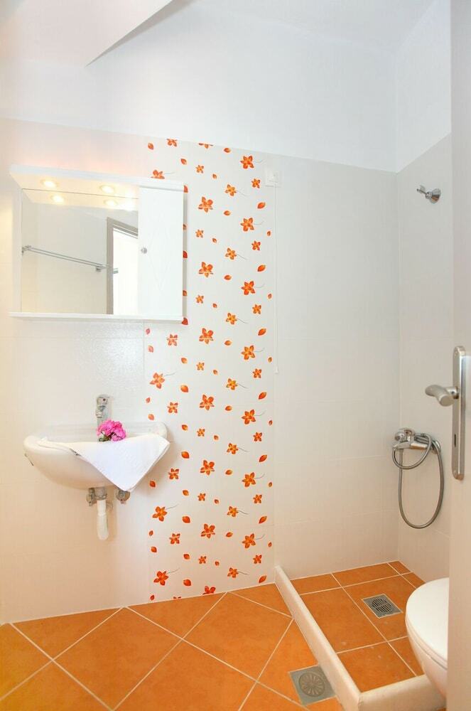 Apartamentos Aptera Paradise
