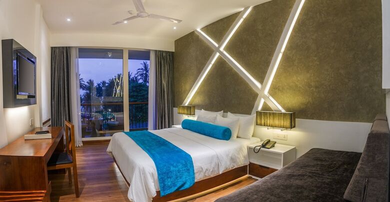 Camelot Beach Hotel