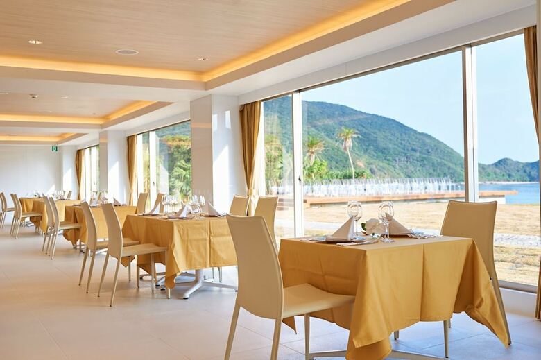 Hotel The Scene Amami Spa & Resort