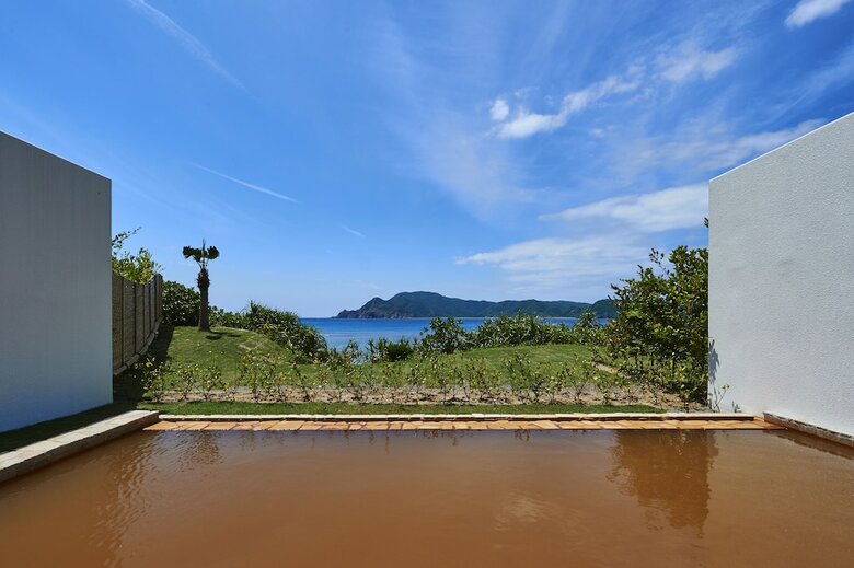 Hotel The Scene Amami Spa & Resort