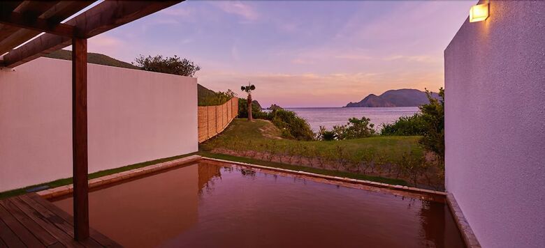 Hotel The Scene Amami Spa & Resort