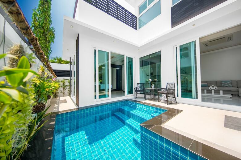 Colibri Pool Villa Pattaya
