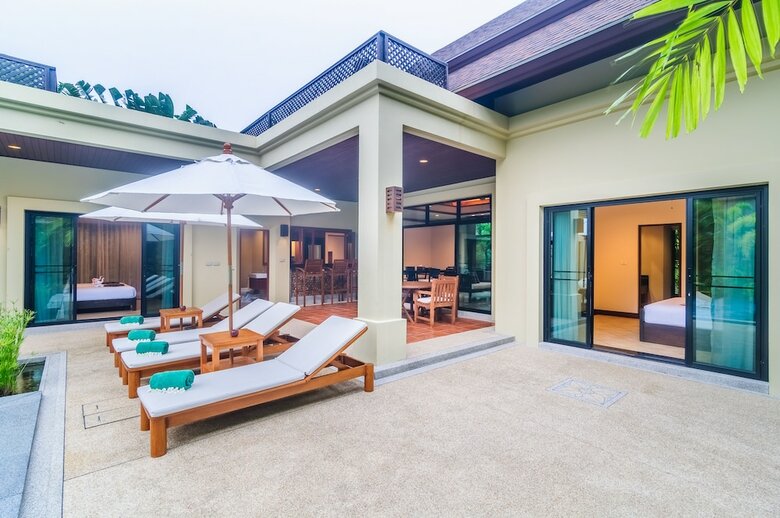 Nai Harn Baan-bua Villas