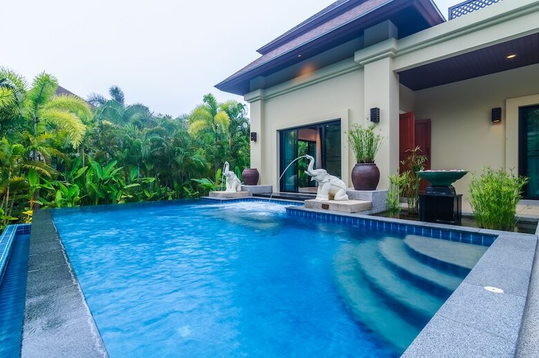 Nai Harn Baan-bua Villas