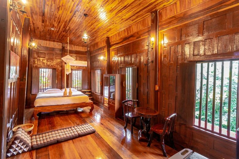 Hotel Athithara Homestay