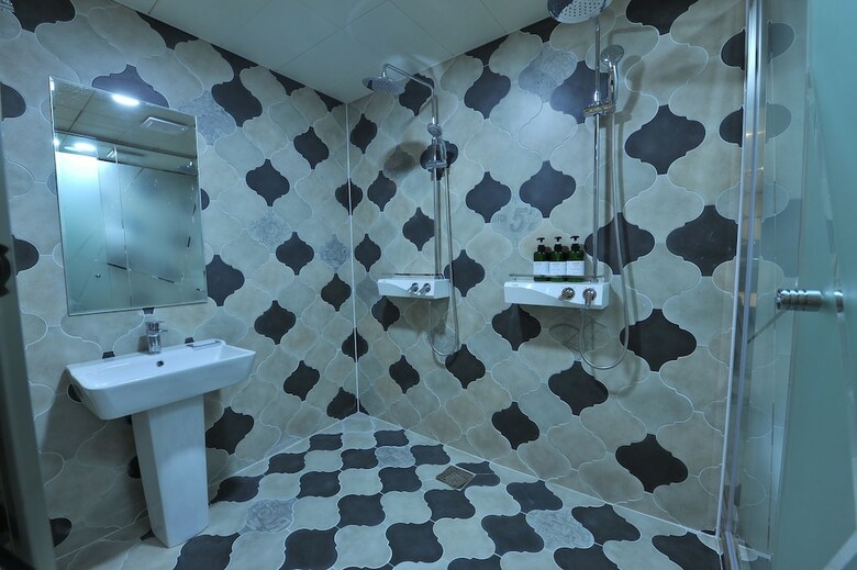 Hotel The Grang Nampo (fromerly Ytt)